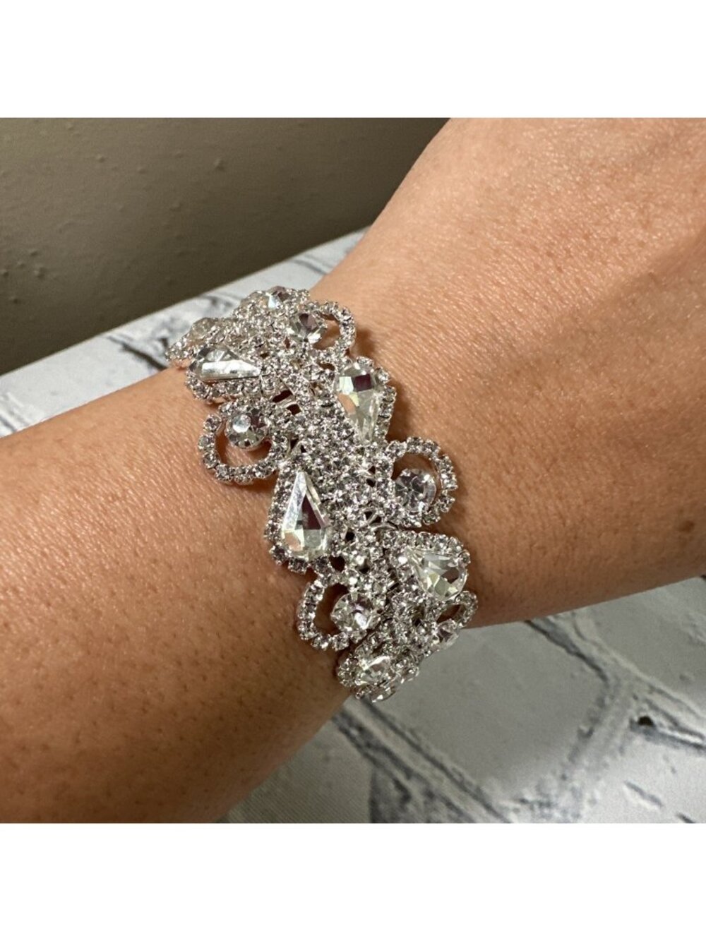 Silver Crystal Rhinestone Bangle Bracelet Bridal Women Sparkle Cuff Jewelry
